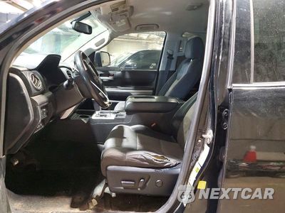 Zdjęcie 7 z 13 samochodu: 2017 TOYOTA TUNDRA SR5 VIN:5TFUY5F19HX615124 - miniatura