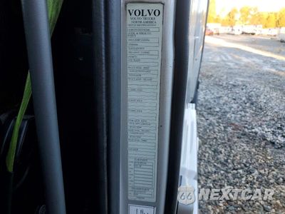 Zdjęcie 13 z 14 samochodu: 2013 VOLVO VN VNL VIN:4V4NC9TGXDN562446 - miniatura