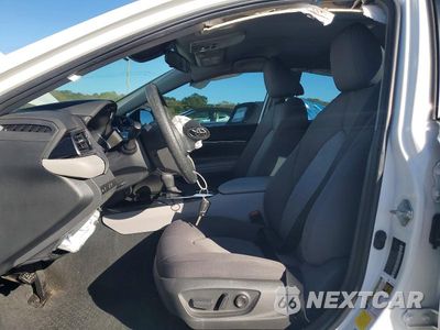 Zdjęcie 7 z 12 samochodu: 2020 TOYOTA CAMRY LE VIN:4T1C11AK4LU966764 - miniatura