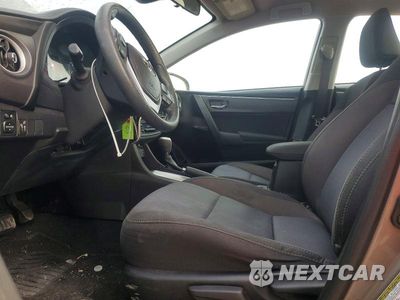 Zdjęcie 7 z 13 samochodu: 2017 TOYOTA COROLLA LE VIN:5YFBURHE9HP586040 - miniatura
