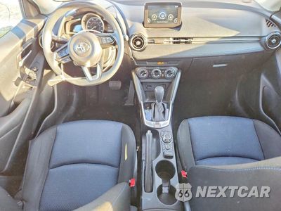 Zdjęcie 8 z 13 samochodu: 2019 TOYOTA YARIS LE VIN:3MYDLBYV8KY512703 - miniatura