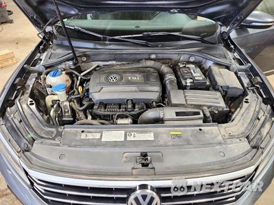 Zdjęcie 11 z 12 samochodu: 2017 VOLKSWAGEN PASSAT SE VIN:1VWGT7A35HC040492 - miniatura