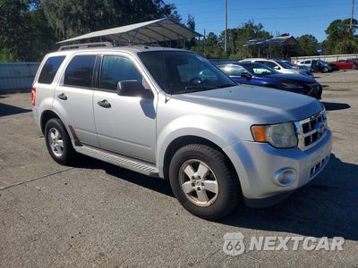 Czwarte zdjęcie samochodu z boku: 2011 FORD ESCAPE XLT VIN:1FMCU9DG9BKB12005 - miniatura