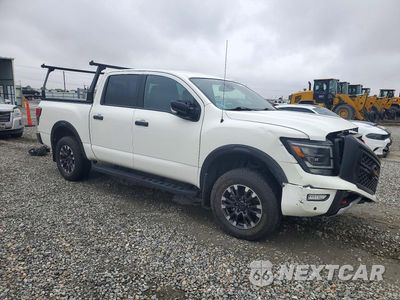Czwarte zdjęcie samochodu z boku: 2021 NISSAN TITAN PRO-4X VIN:1N6AA1ED1MN510236 - miniatura