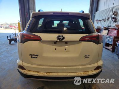 Zdjęcie 6 z 14 samochodu: 2017 TOYOTA RAV4 XLE VIN:JTMRFREVXHJ129142 - miniatura