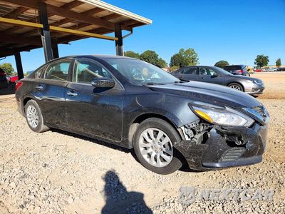 Czwarte zdjęcie samochodu z boku: 2017 NISSAN ALTIMA 2.5 S VIN:1N4AL3AP7HC202276 - miniatura