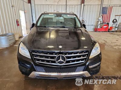 Piąte zdjęcie samochodu w środku: 2014 MERCEDES-BENZ ML 350 4MATIC VIN:4JGDA5HB9EA428647 - miniatura