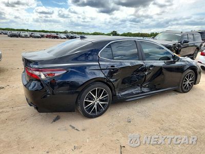 Trzecie zdjęcie samochodu z tyłu: 2022 TOYOTA CAMRY SE VIN:4T1G11AK7NU697888 - miniatura
