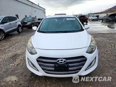 Piąte zdjęcie samochodu w środku: 2016 HYUNDAI ELANTRA GT BASE VIN:KMHD35LH3GU258311 - miniatura