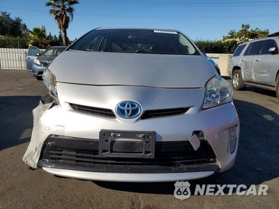 Piąte zdjęcie samochodu w środku: 2015 TOYOTA PRIUS TWO VIN:JTDKN3DUXF0457125 - miniatura