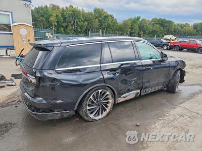 Trzecie zdjęcie samochodu z tyłu: 2023 LINCOLN AVIATOR RESERVE VIN:5LM5J7XC7PGL29025 - miniatura