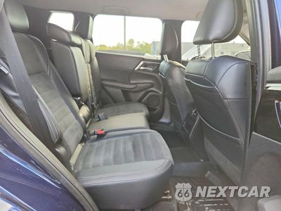 Zdjęcie 11 z 13 samochodu: 2024 MITSUBISHI OUTLANDER SE VIN:JA4T5VA90RZ016243 - miniatura