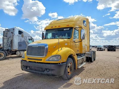 2006 FREIGHTLINER COLUMBIA 120 SEMI TRUCK 1FUJA6CK76DV52669 - główne zdjęcie licytacji z USA - miniatura