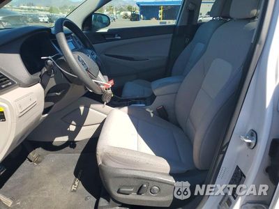 Zdjęcie 7 z 13 samochodu: 2016 HYUNDAI TUCSON SE VIN:KM8J33A48GU180213 - miniatura