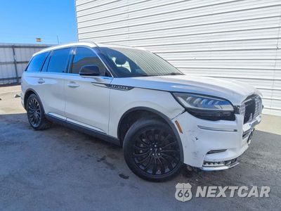Czwarte zdjęcie samochodu z boku: 2020 LINCOLN AVIATOR RESERVE VIN:5LM5J7XC4LGL11009 - miniatura