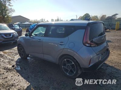 Drugie zdjęcie samochodu z przodu: 2023 KIA SOUL EX VIN:KNDJ33AU5P7842574 - miniatura