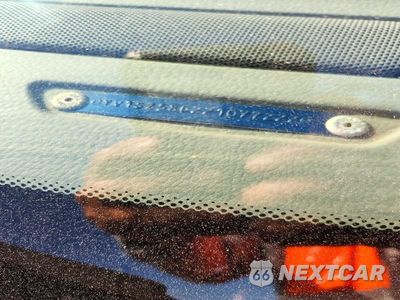 Zdjęcie 13 z 13 samochodu: 2002 VOLVO V70 XC VIN:YV1SZ58D221077222 - miniatura