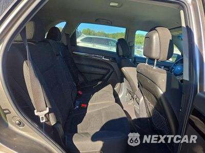 Zdjęcie 11 z 13 samochodu: 2015 KIA SORENTO LX VIN:5XYKT4A68FG623508 - miniatura