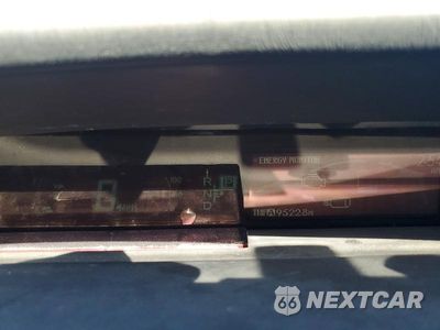 Zdjęcie 9 z 12 samochodu: 2013 TOYOTA PRIUS FOUR VIN:JTDKN3DU8D5648204 - miniatura