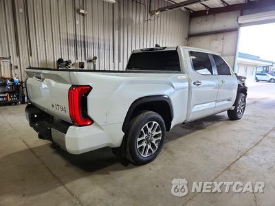 Trzecie zdjęcie samochodu z tyłu: 2025 TOYOTA TUNDRA 1794 EDITION VIN:5TFMA5EC9SX039307 - miniatura