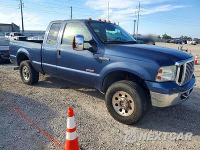 Czwarte zdjęcie samochodu z boku: 2006 FORD F250 SUPER DUTY VIN:1FTSX21P26EB77009 - miniatura