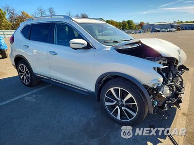 Czwarte zdjęcie samochodu z boku: 2019 NISSAN ROGUE SL VIN:5N1AT2MV5KC815370 - miniatura
