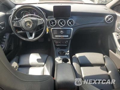 Zdjęcie 8 z 12 samochodu: 2018 MERCEDES-BENZ CLA 250 4MATIC VIN:WDDSJ4GB4JN640081 - miniatura