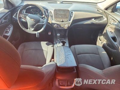 Zdjęcie 8 z 12 samochodu: 2017 CHEVROLET MALIBU LT VIN:1G1ZE5ST3HF111754 - miniatura