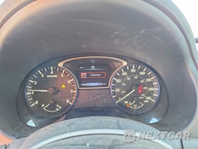 Zdjęcie 9 z 12 samochodu: 2017 NISSAN ALTIMA VIN:1N4AL3AP1HC209708 - miniatura