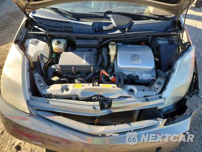 Zdjęcie 11 z 13 samochodu: 2005 TOYOTA PRIUS BASE VIN:JTDKB20U053015878 - miniatura
