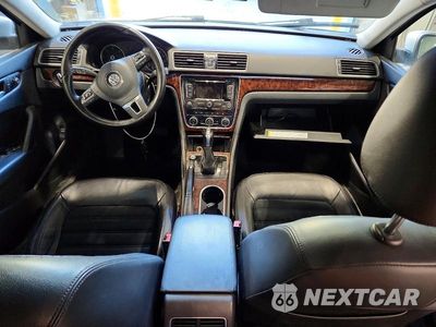 Zdjęcie 8 z 12 samochodu: 2013 VOLKSWAGEN PASSAT SEL VIN:1VWCN7A36DC052895 - miniatura