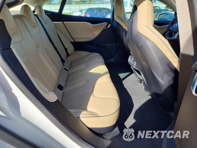 Zdjęcie 10 z 12 samochodu: 2013 TESLA MODEL S VIN:5YJSA1DP2DFP10348 - miniatura