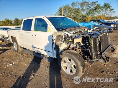 Czwarte zdjęcie samochodu z boku: 2018 CHEVROLET SILVERADO K1500 LT VIN:3GCUKREC9JG552306 - miniatura