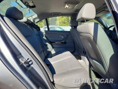 Zdjęcie 10 z 12 samochodu: 2010 BMW 328 I VIN:WBAPH7G54ANM49586 - miniatura