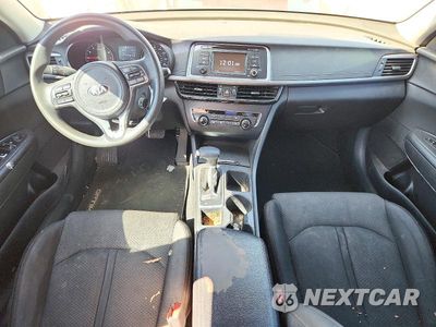 Zdjęcie 8 z 12 samochodu: 2017 KIA OPTIMA LX VIN:5XXGT4L36HG148845 - miniatura