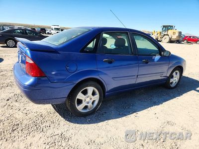 Trzecie zdjęcie samochodu z tyłu: 2005 FORD FOCUS ZX4 VIN:1FAHP34N75W282802 - miniatura