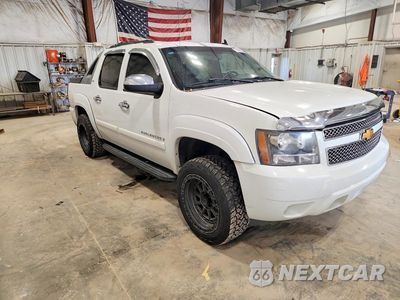 Czwarte zdjęcie samochodu z boku: 2008 CHEVROLET AVALANCHE K1500 VIN:3GNFK12358G170581 - miniatura