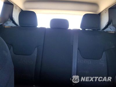Zdjęcie 10 z 13 samochodu: 2017 JEEP RENEGADE LATITUDE VIN:ZACCJABB0HPG42190 - miniatura