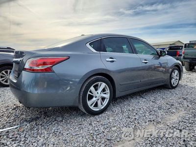 Trzecie zdjęcie samochodu z tyłu: 2015 NISSAN ALTIMA 2.5 SV VIN:1N4AL3APXFC575471 - miniatura