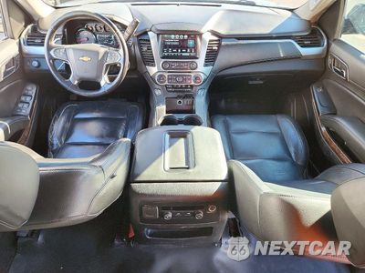 Zdjęcie 8 z 13 samochodu: 2020 CHEVROLET SUBURBAN C1500 LT VIN:1GNSCHKC8LR117497 - miniatura