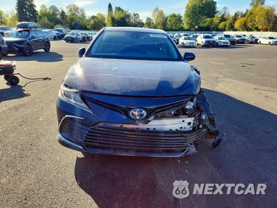 Piąte zdjęcie samochodu w środku: 2021 TOYOTA CAMRY LE VIN:4T1C31AKXMU024214 - miniatura