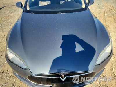 Zdjęcie 11 z 12 samochodu: 2013 TESLA MODEL S VIN:5YJSA1DP5DFP10571 - miniatura