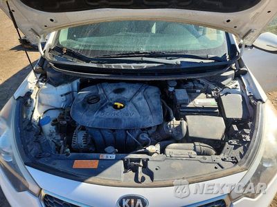 Zdjęcie 11 z 12 samochodu: 2016 KIA FORTE LX VIN:KNAFX4A66G5504529 - miniatura