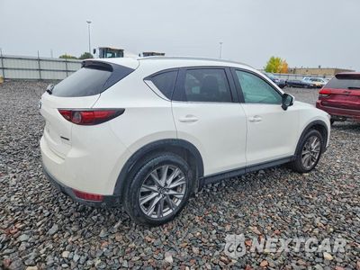 Trzecie zdjęcie samochodu z tyłu: 2021 MAZDA CX-5 GRAND TOURING VIN:JM3KFBDM1M0466484 - miniatura