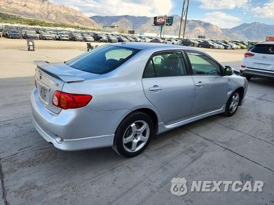 Trzecie zdjęcie samochodu z tyłu: 2010 TOYOTA COROLLA S VIN:1NXBU4EE7AZ249846 - miniatura