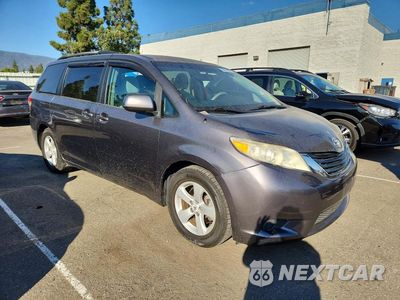 Czwarte zdjęcie samochodu z boku: 2011 TOYOTA SIENNA LE VIN:5TDKK3DC1BS032965 - miniatura