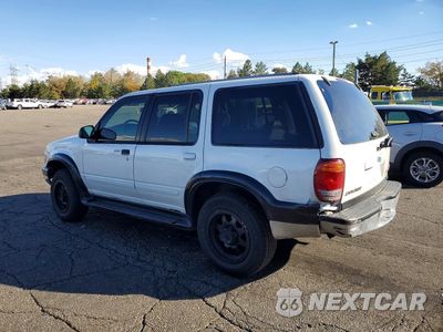 Drugie zdjęcie samochodu z przodu: 2000 FORD EXPLORER EDDIE BAUER VIN:1FMZU74E2YZB97475 - miniatura