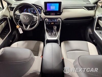 Zdjęcie 8 z 14 samochodu: 2023 TOYOTA RAV4 XLE PREMIUM VIN:JTMB6RFV0PD108863 - miniatura