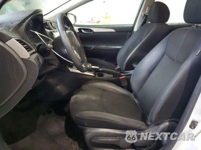 Zdjęcie 7 z 12 samochodu: 2017 NISSAN SENTRA S VIN:3N1AB7AP8HY226875 - miniatura