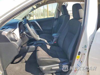 Zdjęcie 7 z 12 samochodu: 2018 TOYOTA RAV4 LE VIN:JTMBFREVXJJ735127 - miniatura
